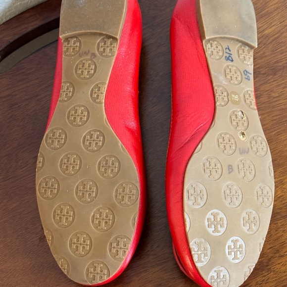 Tory Burch Red Flats 9 - Picture 4 of 14